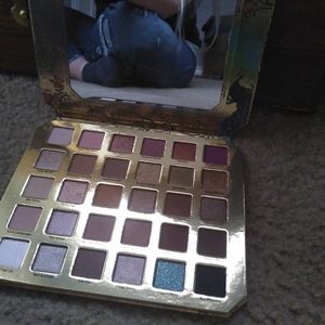 Natural lust eye pallete-